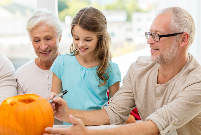 Fun Halloween Ideas to do with a Loved One with Alzheimer's Disease