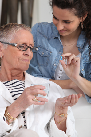 Tips for Getting Those with Alzheimer’s Disease to Take Medication